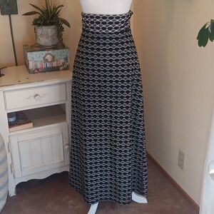 Coin 1804 Textured Maxi Skirt